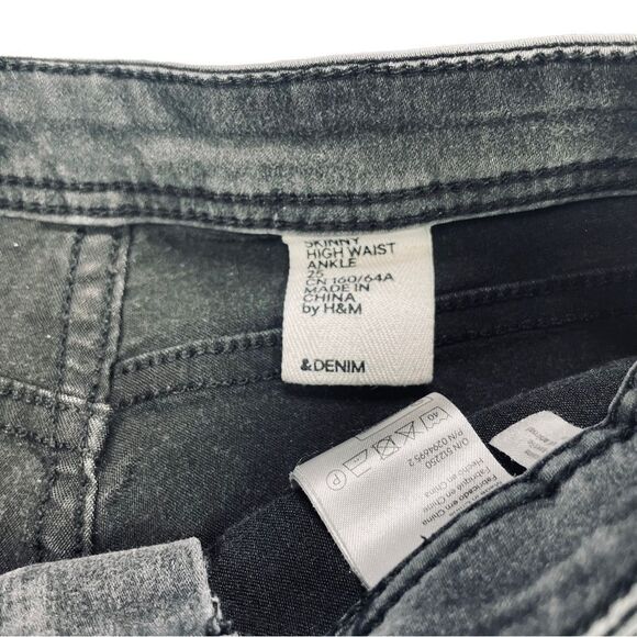 10/$25🦋 H&M &Denim Black Raw Hem Skinny Jeans - Size 25 - Picture 7 of 13